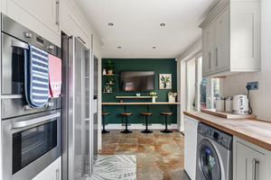 Photo 9- click for photo gallery